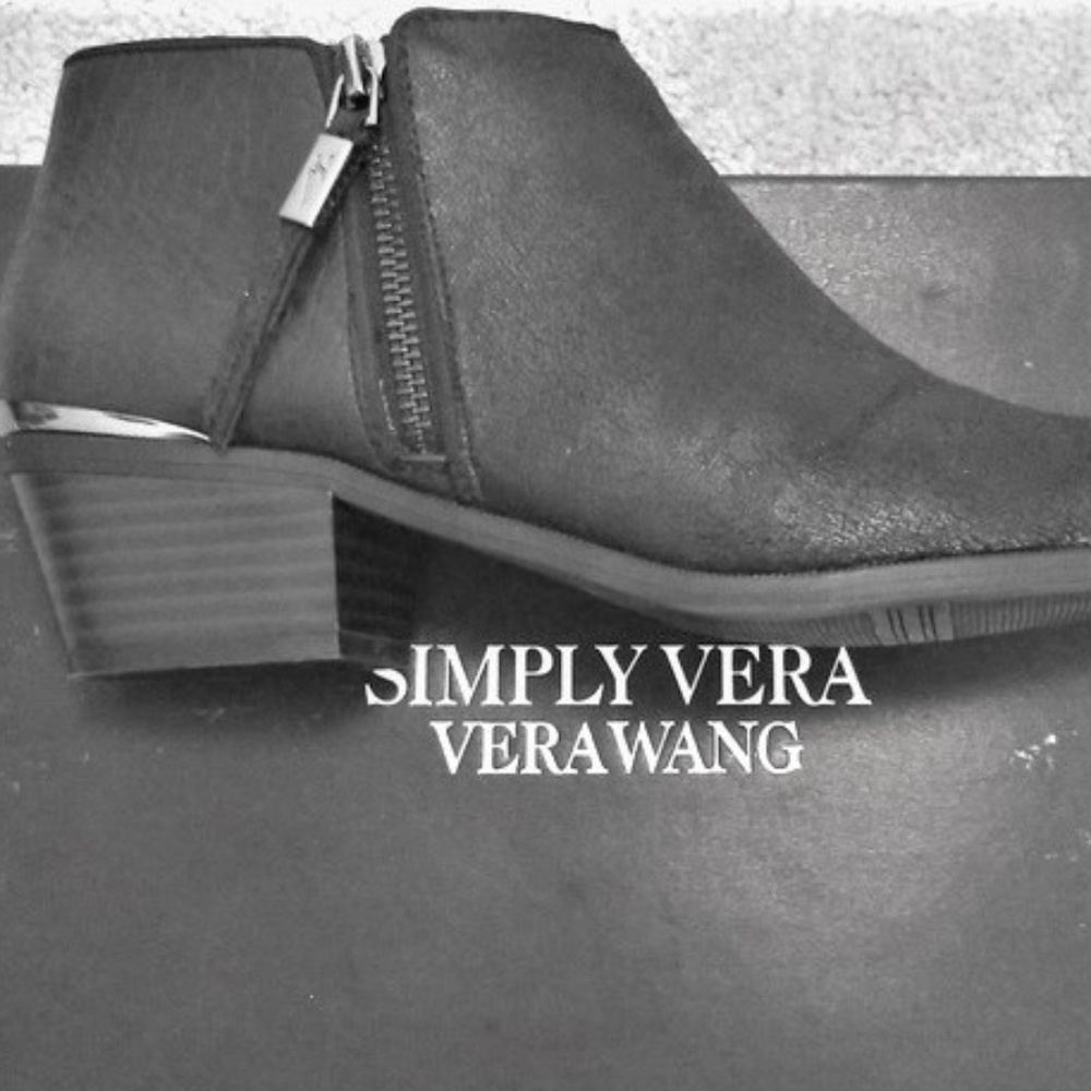 BOOTS*Svdanna Faux 2Tone*SIMPLY VERA WANG*